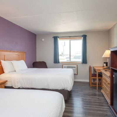 2 Double Beds, Non-Smoking Americas Best Value Inn Sauk Centre Promo Code