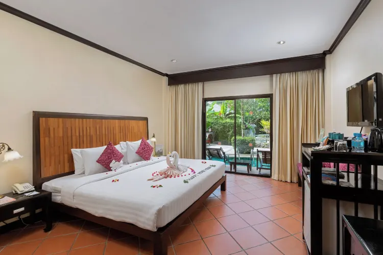 Deluxe Double Room With Pool Access