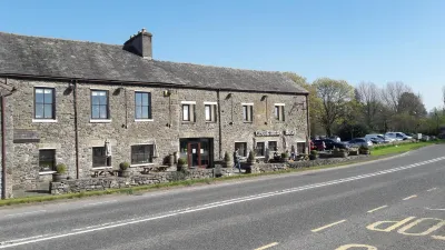 Crooklands Hotel di 