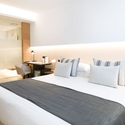 Double Room with Balcony Nakar Hotel Promo Code