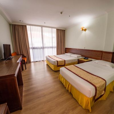 Deluxe Triple Room Kupon Miri Hotel