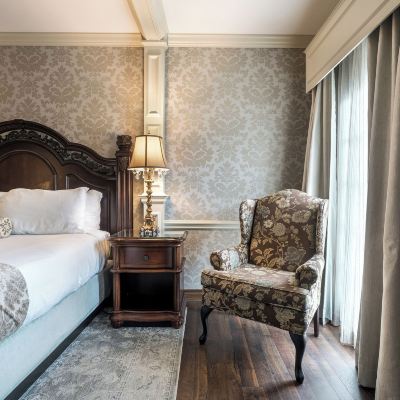 Deluxe King Room Fulton Steamboat Inn Promo Code