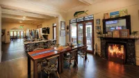 Maclean Hotel