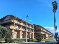 Holiday Inn Express & Suites VENTURA HARBOR by IHG