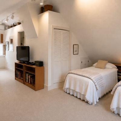 Exclusive Studio, Multiple Beds 29 India House Promo Code