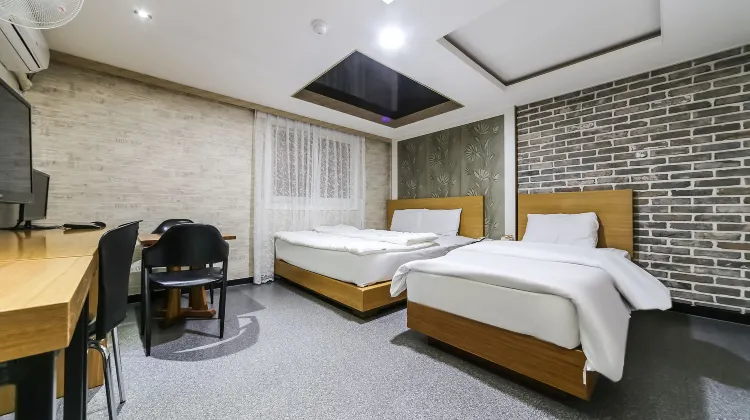 Deagu Seobu Station Venus 外観