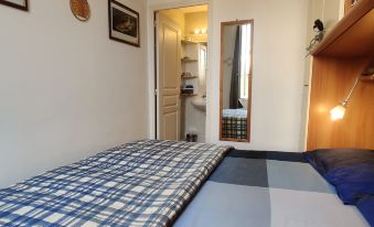 Central, Close to Beaches and Shops up to 6 Persons