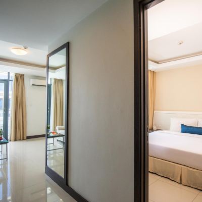 一臥室特大床套房 可吸菸 新城市貝卡麥克斯飯店優惠