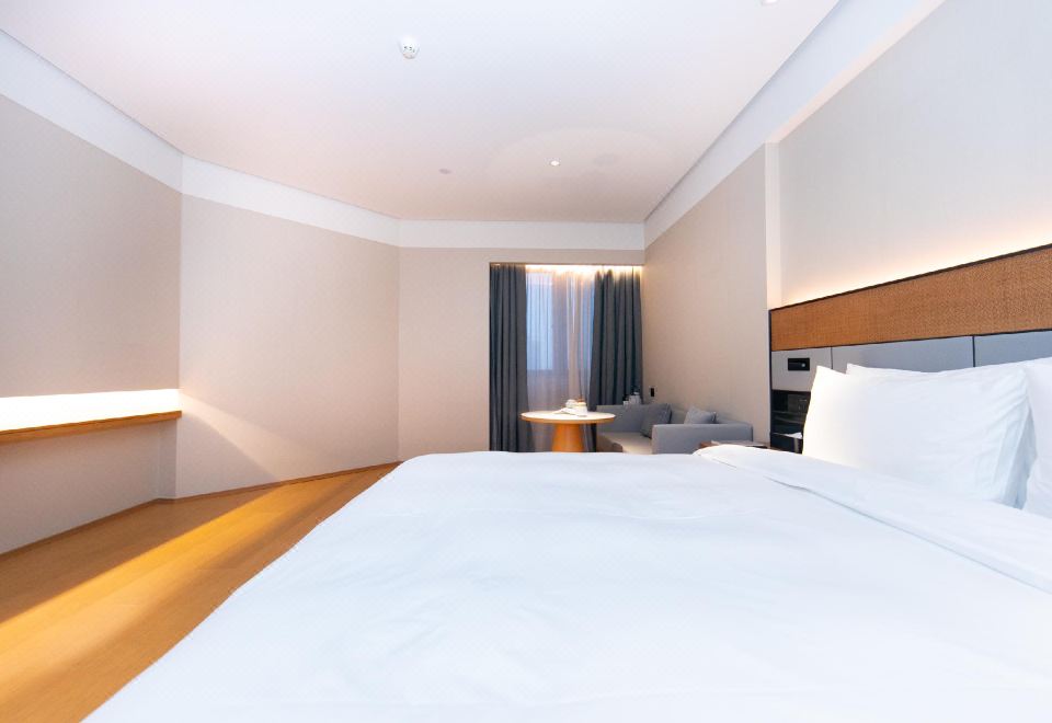 高級大床房（65寸投屏電視+金可兒床墊）