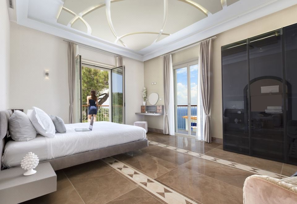 Superior Suite with Sea View