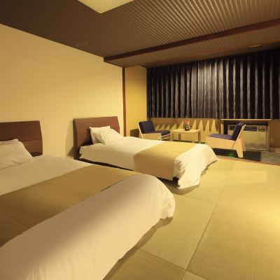 10畳和ベッドツイン　バスとトイレ付き ゆとりろ洞爺湖 クーポン