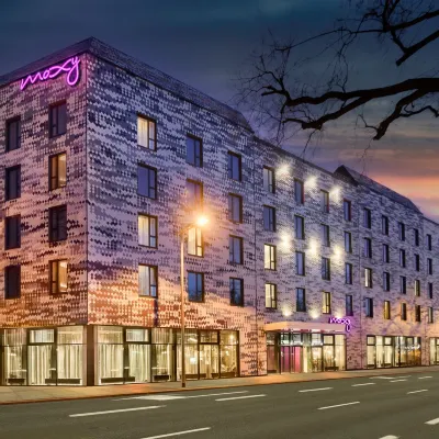 Moxy Dresden Neustadt Hoteles cerca de Terraza de Brühl's