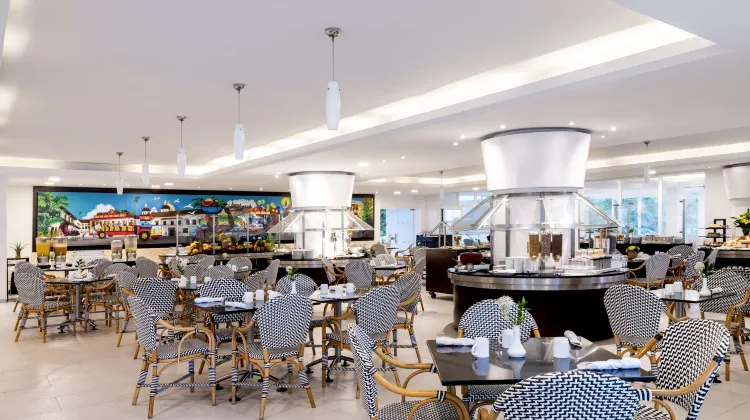 Hilton Cartagena Hotel Dining/Restaurant