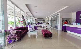 Phet Cha-am Plaza & Resort