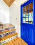 Mountainside Chalet with Views! Private 2 Acres. 4Beds, 3 Baths 2 Master Suites.