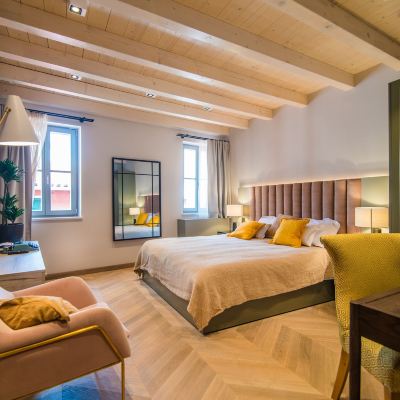 Deluxe Suite with Sea View and Balcony with External Access The Melegran Promo Code