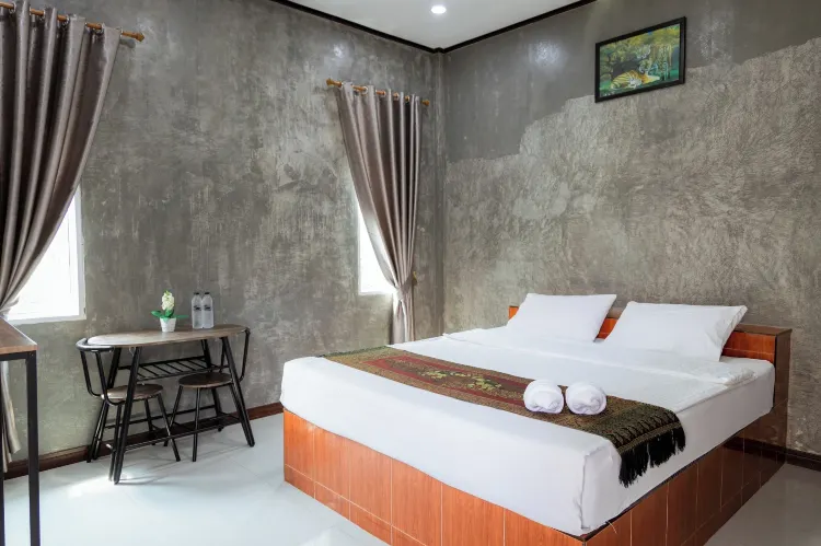 ห้องดีลักซ์ เตียงใหญ่ พร้อมวิวภูเขา