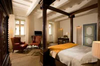 Relais & Chateaux Palazzo Seneca Ξενοδοχεία στην πόλη 