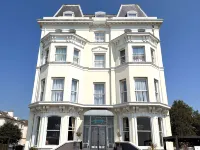 The View Hotel Folkestone, a member of Radisson Individuals Отели в г. 