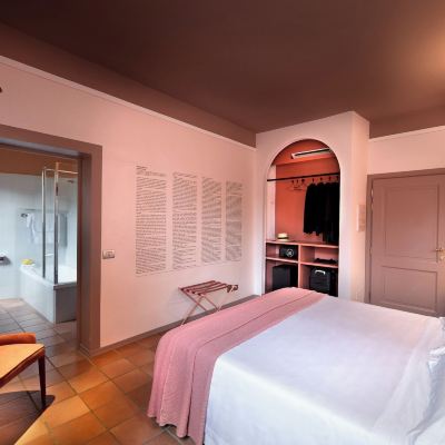 Classic Double Room La Pensione di Vignamaggio Promo Code