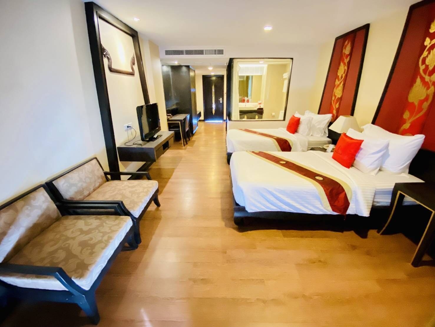 豪华双人海景双床房