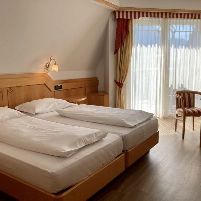 Large Classic Room Hotel Ideal Park Promo Code