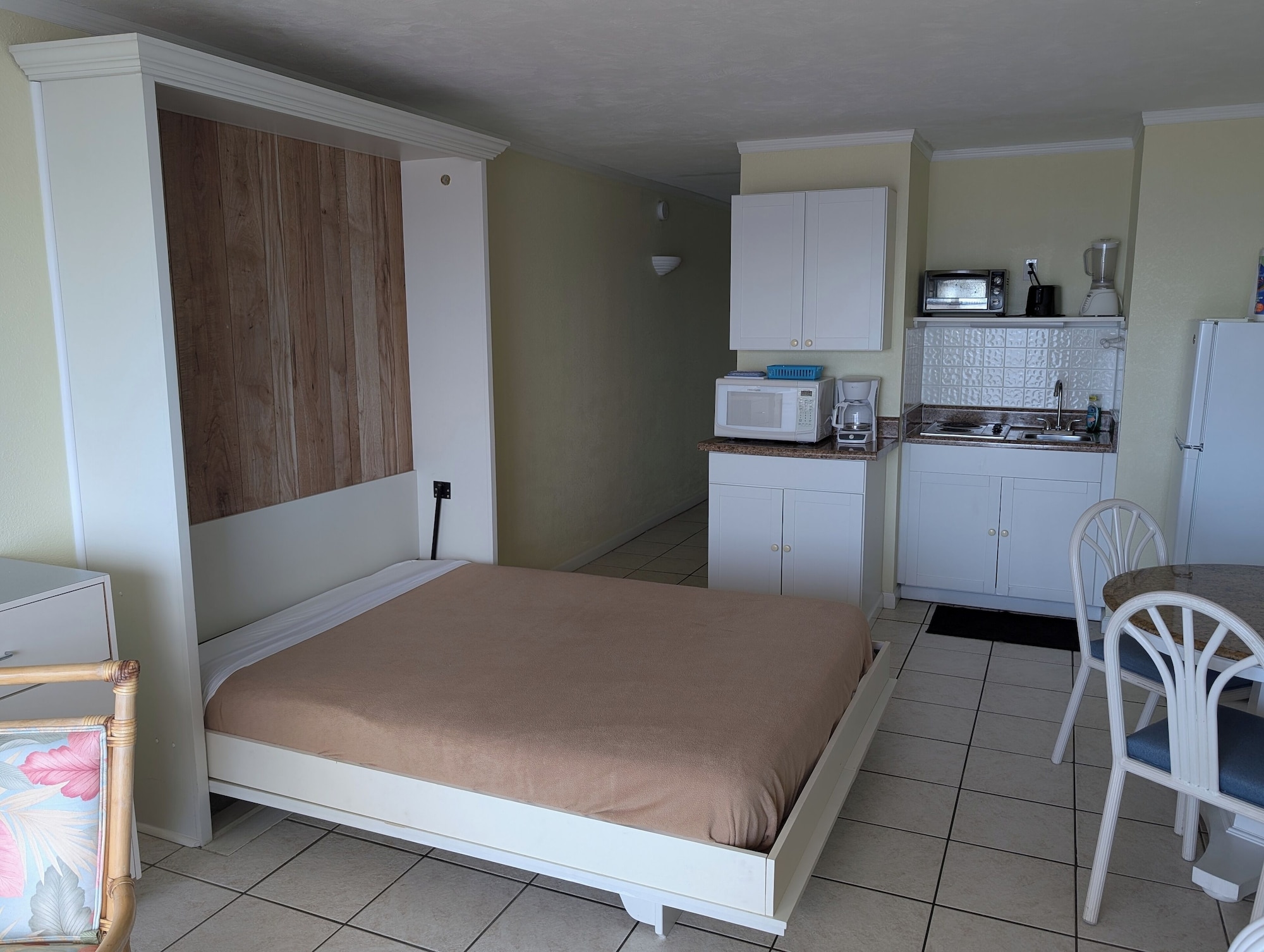 Traders Inn Beach Club (Ormond-by-the-Sea) - 2026 Prices, Reviews