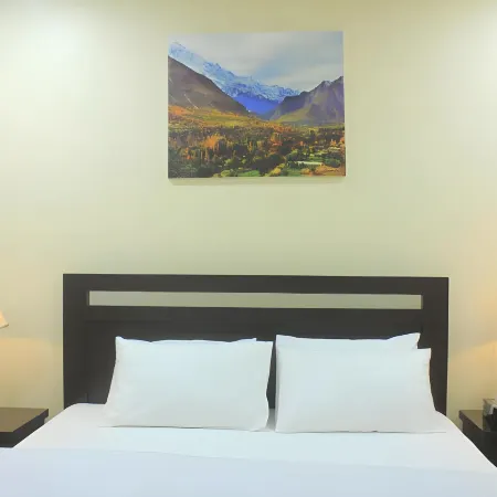 Raahi Hotel