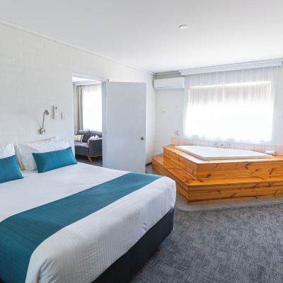 Deluxe Apartment with Jetted Tub Bremer Bay Resort Promo Code
