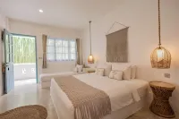 Seaesta Komodo Hostel & Hotel