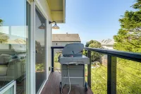 Steps to Ocean: Luxe Family Home in Half Moon Bay!