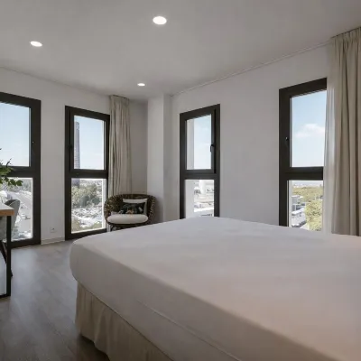 Petit Palace Vargas Hotels near Edificio Expo