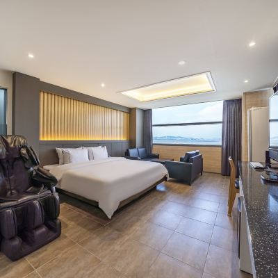 Suite (3 Type Random) (Terrace, Ocean View) 오이도 관광호텔 화성 쿠폰