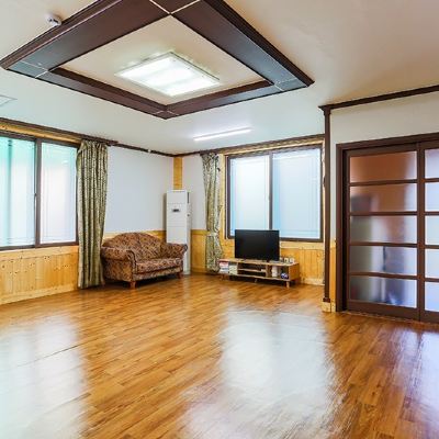 Violet (10 Person Room) 들꽃펜션 쿠폰