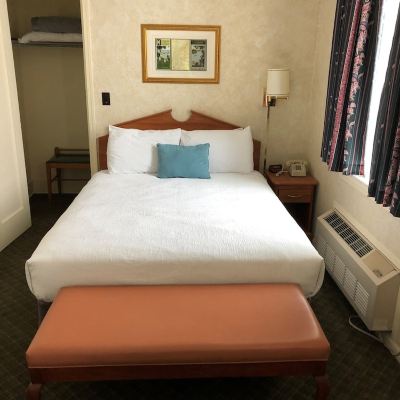 Standard Single Room, 1 Queen Bed