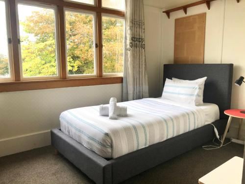 带共用浴室的单人房