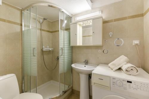 Pearl Studio Free Private Parking of Stayinthess One-Bedroom Apartment