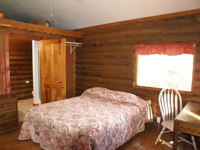 Brown Bear Saloon & Motel Hotels in 