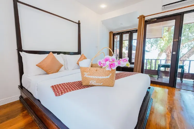 ห้องพรีเมียร์ เตียงใหญ่ 1 เตียง