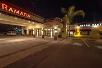 Ramada by Wyndham Houston InterContinental Airport East Hotel a 