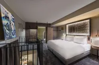 Wasserturm Hotel Cologne, Curio Collection by Hilton