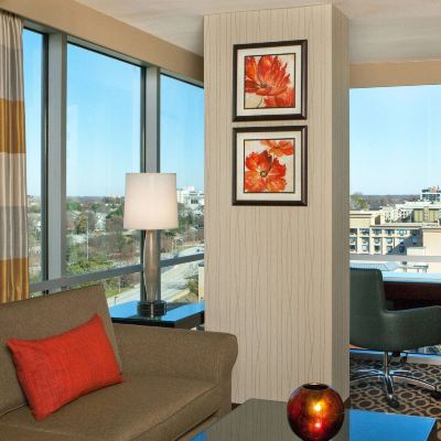 Corner Suite with Two Queen Beds-Non-Smoking