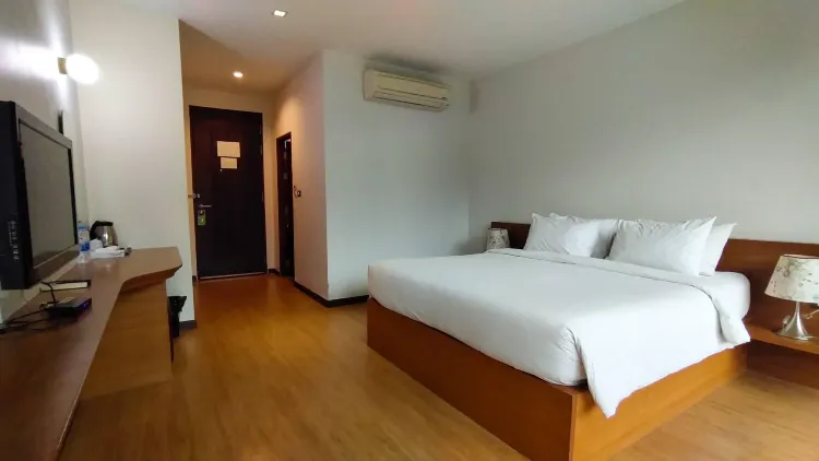 ห้องสแตนดาร์ด เตียงใหญ่ 1 เตียง