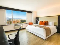 Four Points by Sheraton Cuenca Hotels in Cuenca