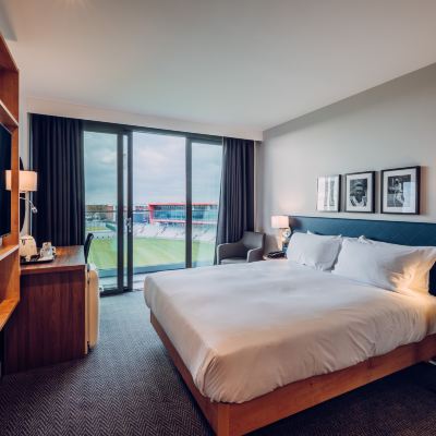 King 1 Bed Suite Pitch View Room Hilton Garden Inn Manchester Emirates Old Trafford Promo Code