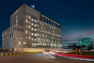 Taj Cochin International Airport, Kerala Hotele w: 