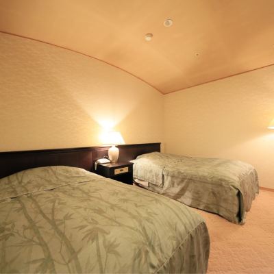 Junior Suite Japanese-Western Room, Mountain View, River View, Non-Smoking ([Top Floor View, Natural Hot Spring With Private Cypress Bath] Japanese-Style Room + Twin) 萬国屋 クーポン