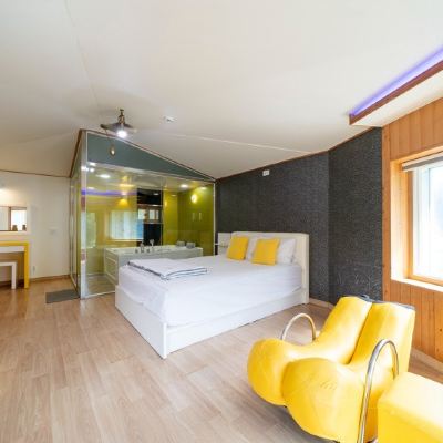 01 Shiny (Unshared House, Duplex, Jetted SPA) 카멜펜션 가평 쿠폰