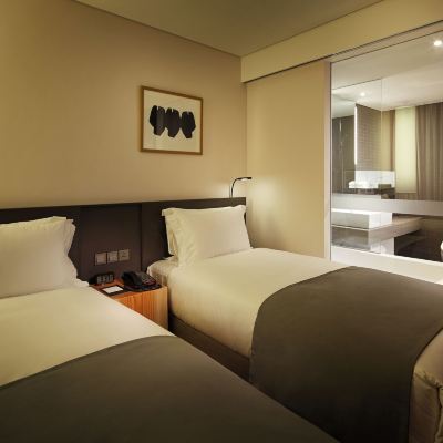 [Kto Visit Korea Giveaway] Standard Twin Room + Kingdom Friends Character (2Pc) + Leaflet 신라스테이 서대문 쿠폰