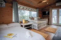 The Hygge Hut - 1 Bed - Freshwest Beach Retreat Hotels in Stackpole